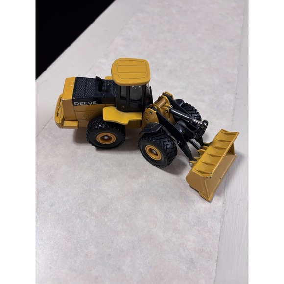 John Deere Other - ERTL John Deere Die-Cast Wheel Loader Scale Model Rubber Wheels